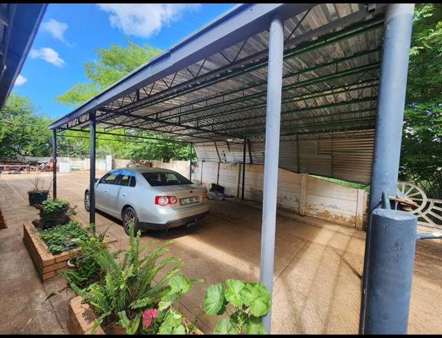 4 BEDROOM HOUSE FOR SALE IN LYDENBURG